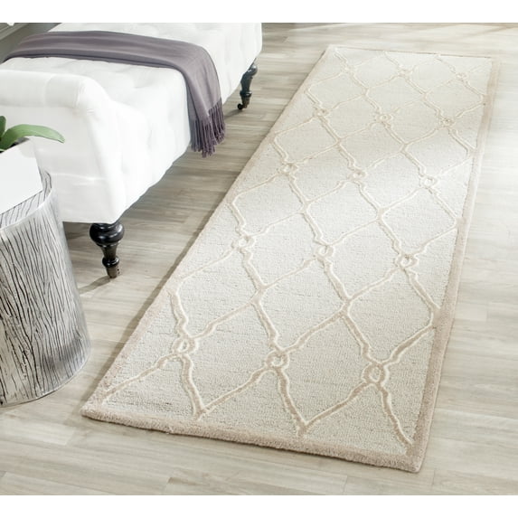 SAFAVIEH Cambridge Selwyn Geometric Wool Runner Rug, Light Gray/Ivory, 2'6" x 10'