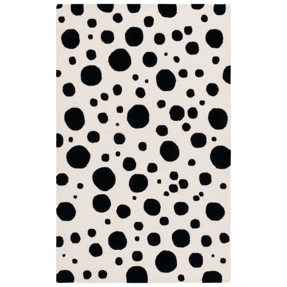 SAFAVIEH Cambridge Talisha Dot-Print Area Rug, Ivory/Black, 5' x 8'