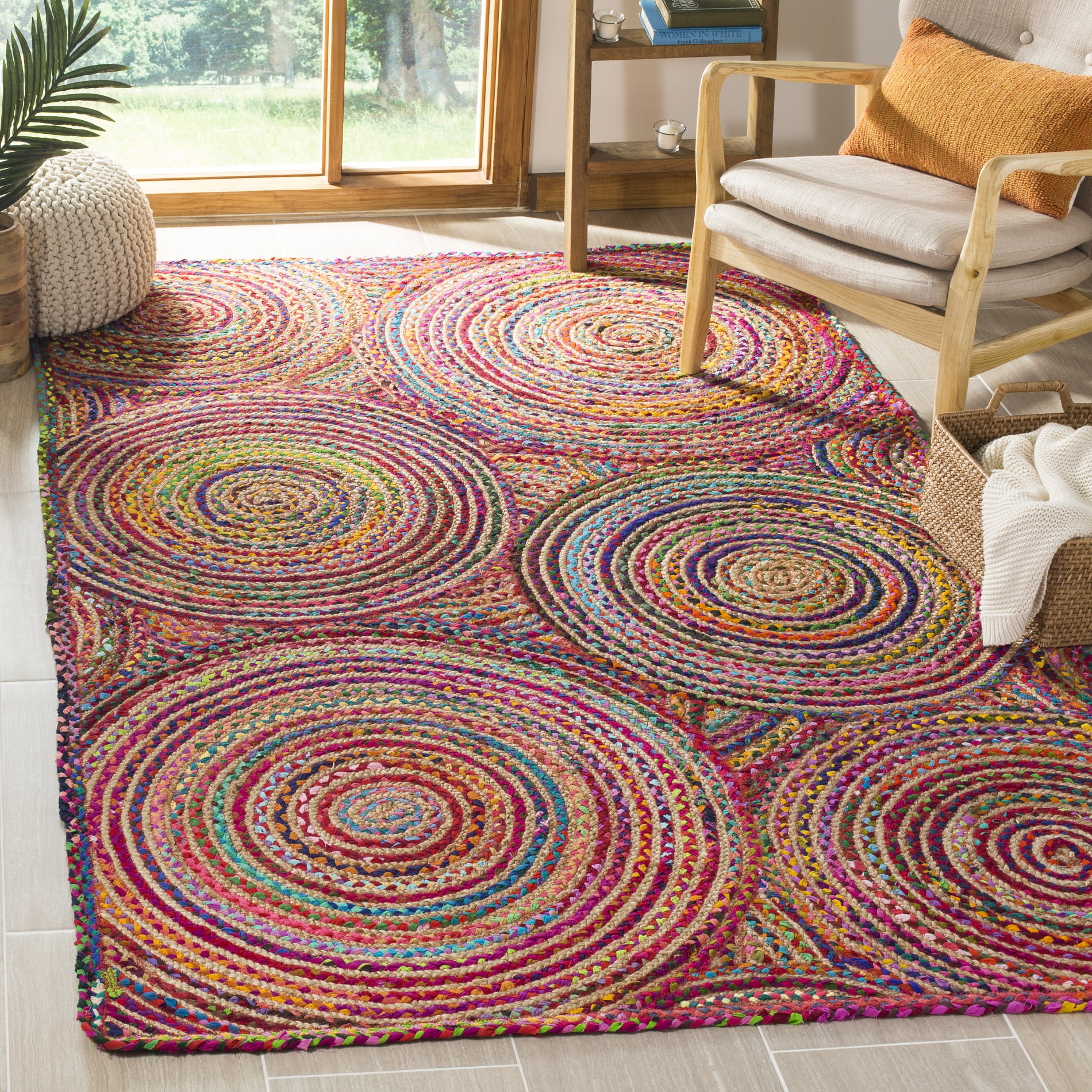 SAFAVIEH Cape Cod Bora Geometric Area Rug, Red/Multi, 5' x 5' Round
