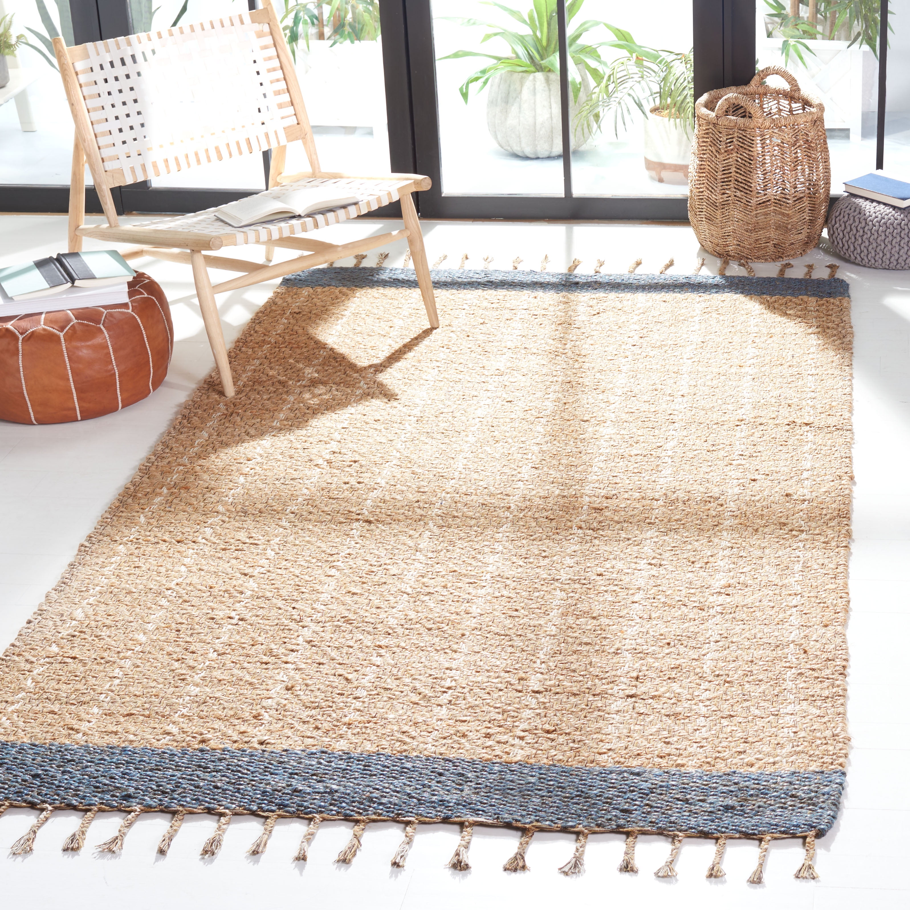 SAFAVIEH Cape Cod Kristen Distressed Area Rug, Gray/Natural, 5' x 8'