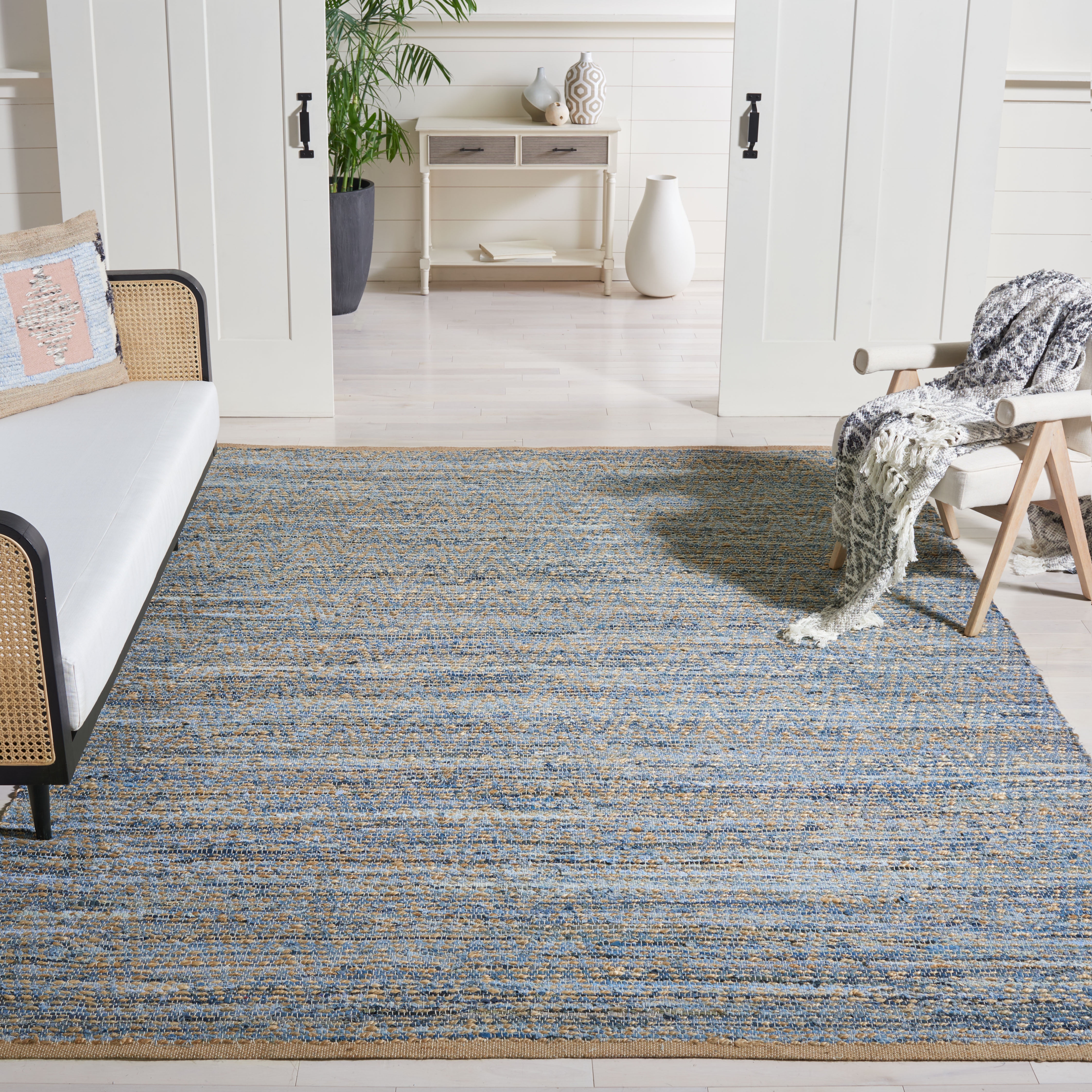 SAFAVIEH Cape Cod Leo Geometric Area Rug, Natural/Blue, 11' x 15'