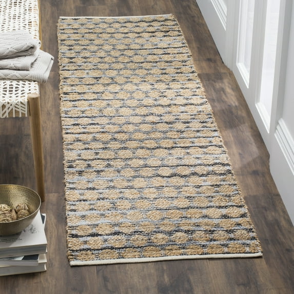 SAFAVIEH Cape Cod Machayla Geometric Runner Rug, Black/Natural, 2'3" x 8'