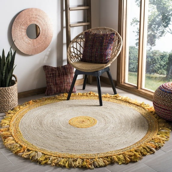 SAFAVIEH Cape Cod Rosalynne Striped Area Rug, Gold/Natural, 4' x 4' Round