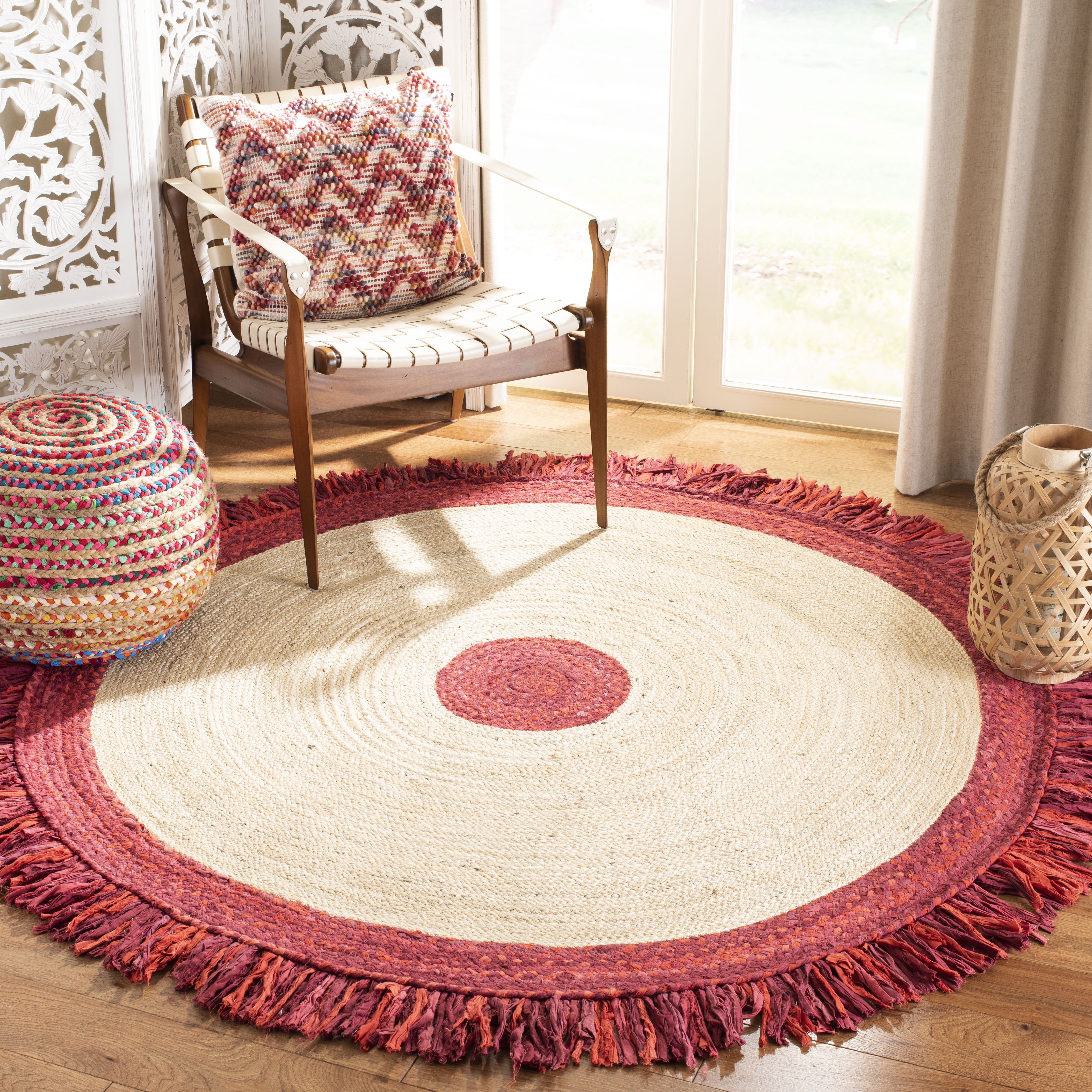 SAFAVIEH Cape Cod Rosalynne Striped Area Rug, Red/Natural, 6' x 6' Round