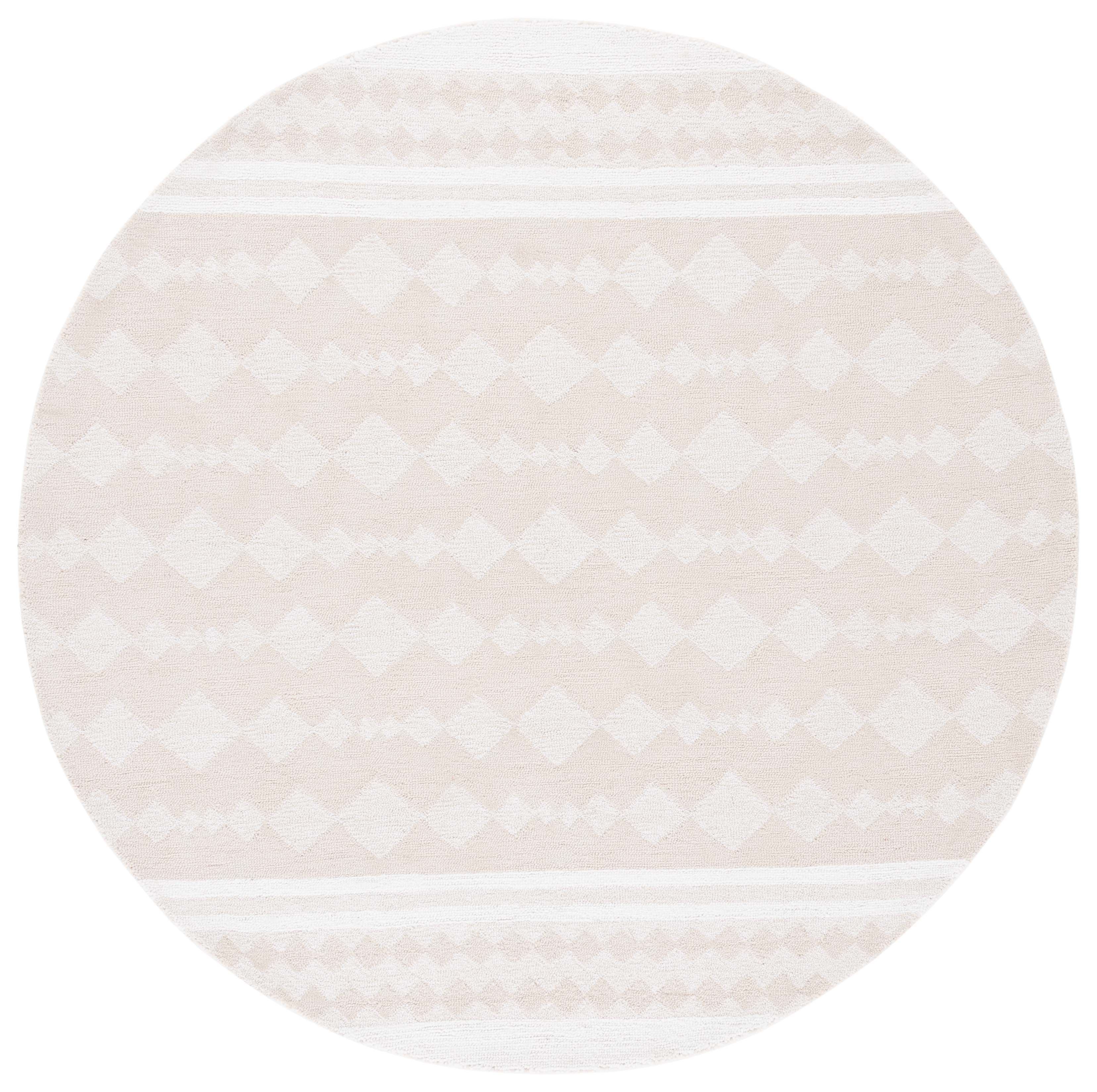 SAFAVIEH Capri Becky Distressed Area Rug, Ivory/Beige, 6' x 6' Round