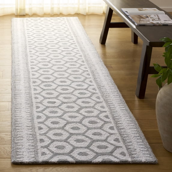 Safavieh Capri Francis Geometric Runner Rug, Ivory/Gray, 2'3" x 9'