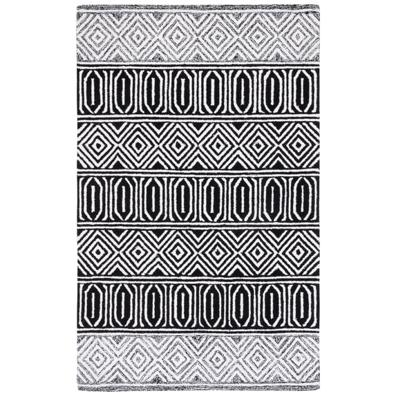 SAFAVIEH Capri Moira Southwestern Area Rug, Ivory/Black, 4' x 6'