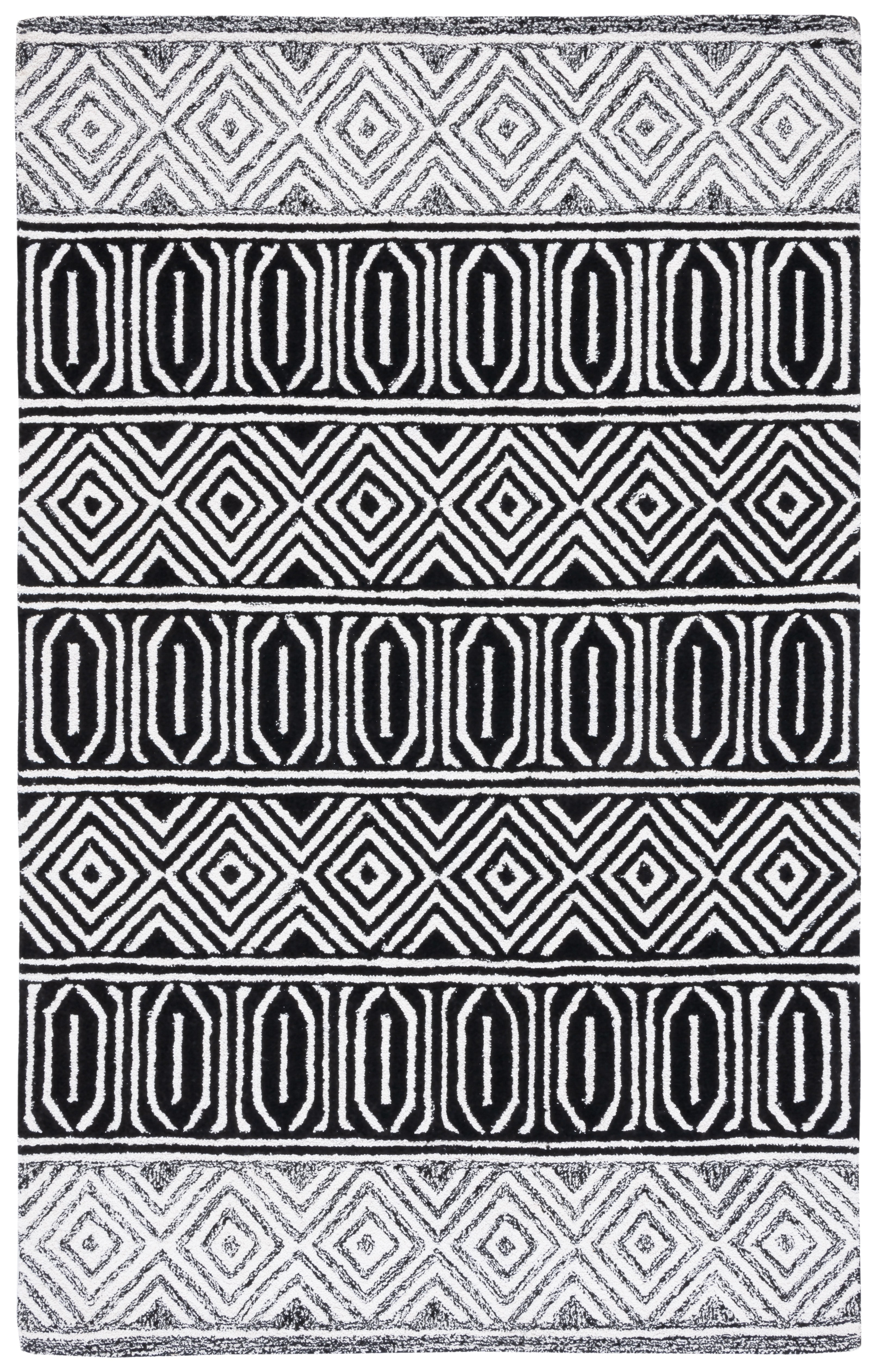 SAFAVIEH Capri Moira Southwestern Area Rug, Ivory/Black, 5' x 8'