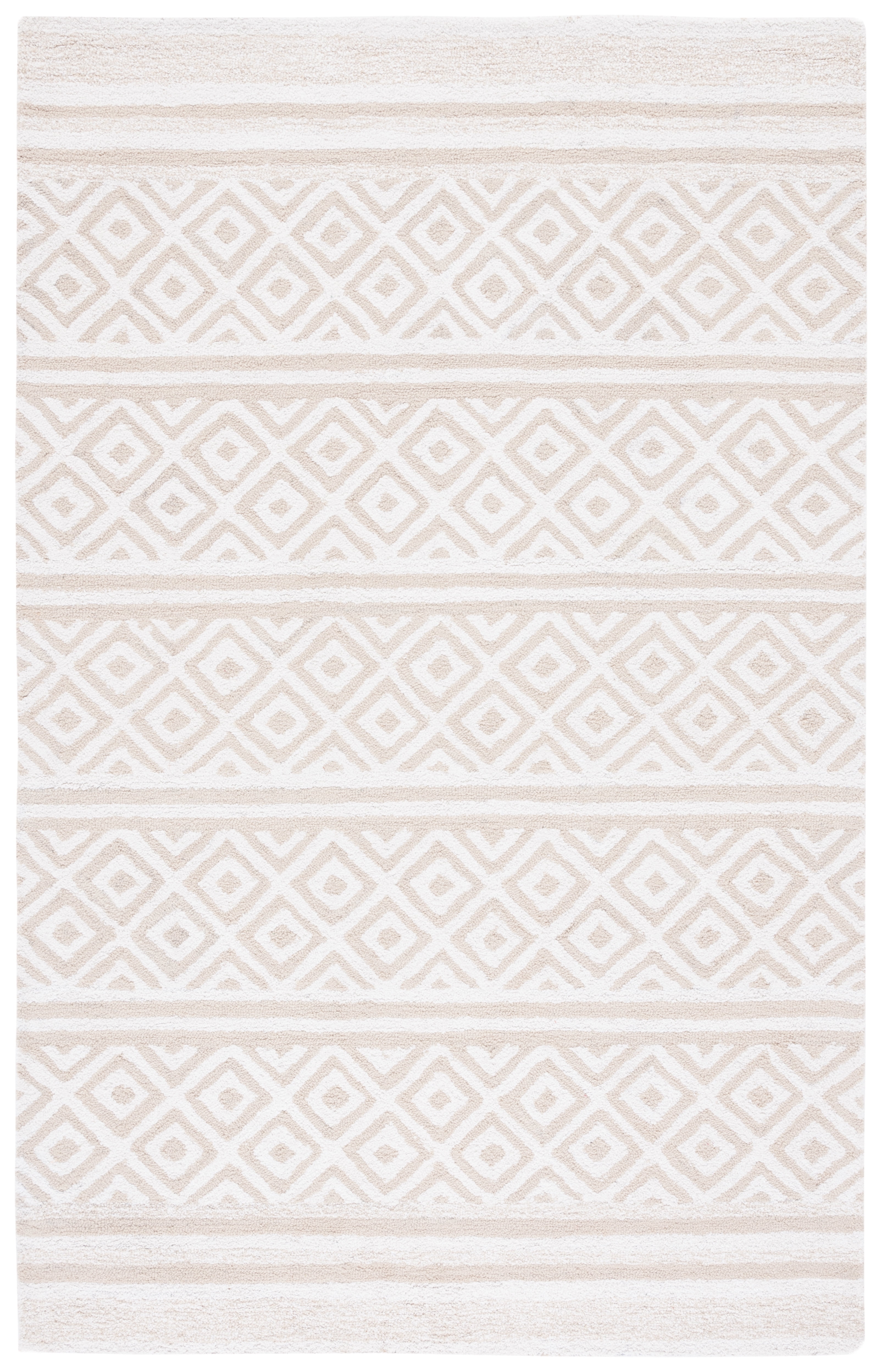 SAFAVIEH Capri Norton Southwestern Area Rug, Ivory/Beige, 4' x 6'