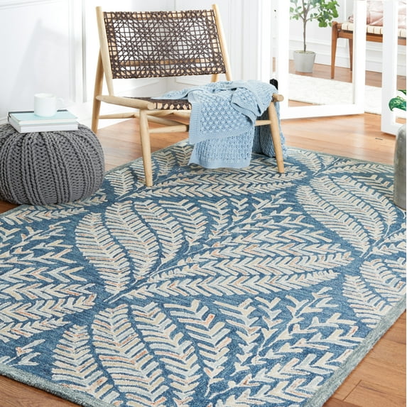 SAFAVIEH Capri Proinsias Leaves Wool Area Rug, Grey/Ivory, 3' x 5'