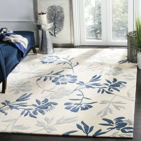SAFAVIEH Capri Stephanie Floral Wool Area Rug, Ivory/Blue, 4' x 6'