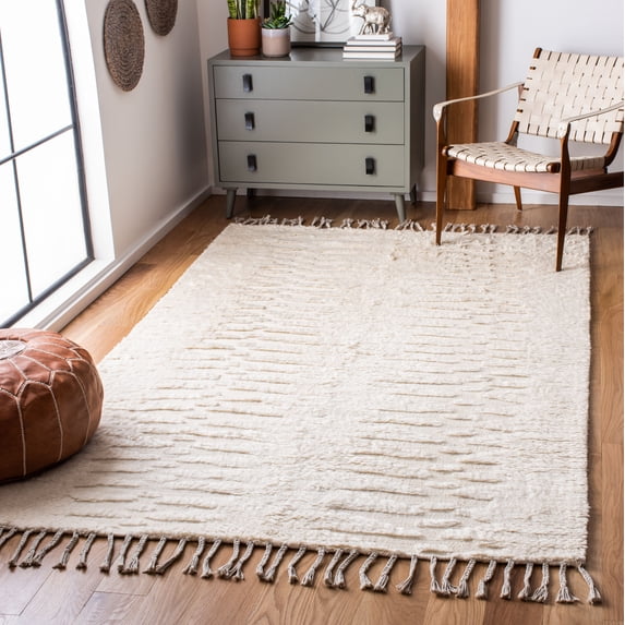 SAFAVIEH Casablanca Albert Solid Striped Wool Shag Area Rug, Ivory, 4' x 6'