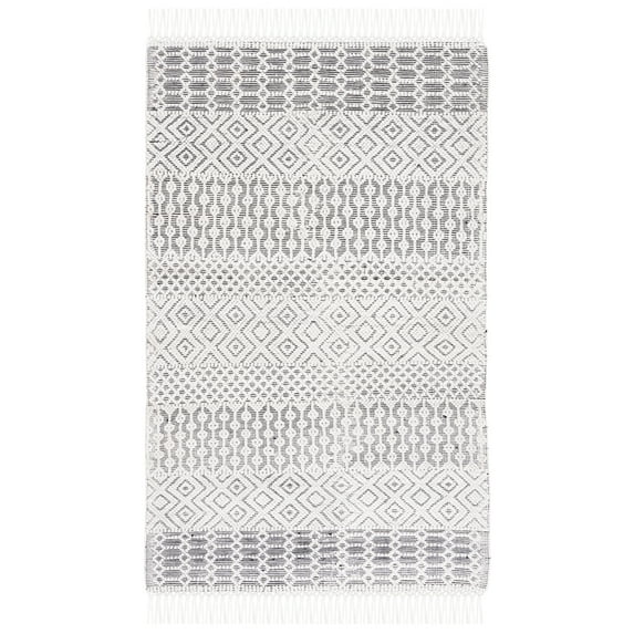 SAFAVIEH Casablanca Braelyn Diamond Area Rug, Black/Ivory, 3' x 5'