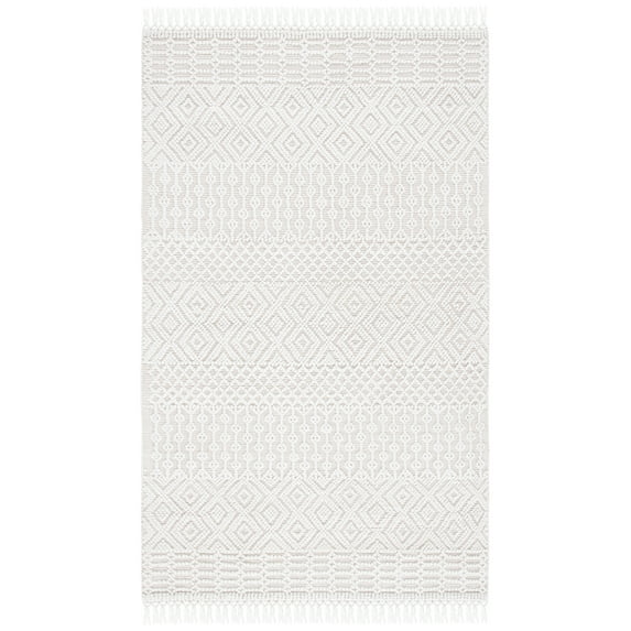 SAFAVIEH Casablanca Braelyn Diamond Area Rug, Ivory, 2'3" x 4'