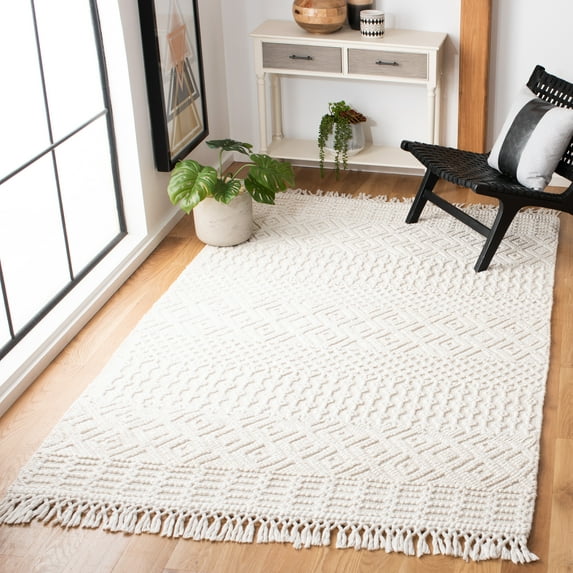 SAFAVIEH Casablanca Braelyn Diamond Area Rug, Ivory, 6' x 9'