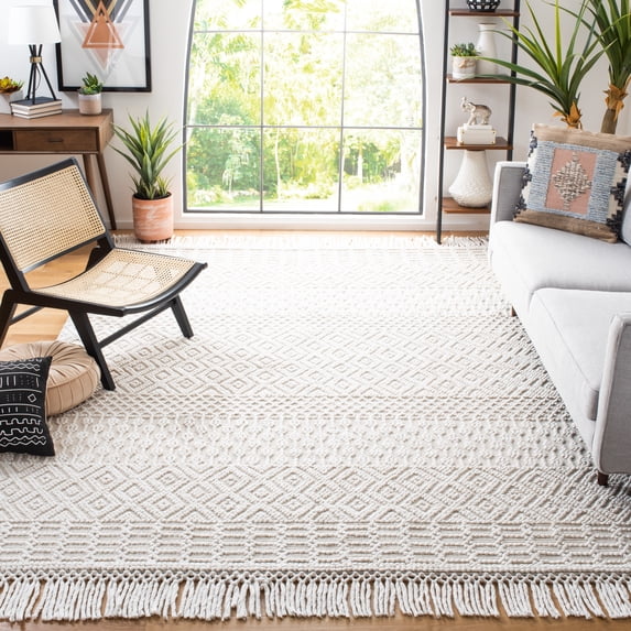 SAFAVIEH Casablanca Braelyn Diamond Area Rug, Ivory, 9' x 12'