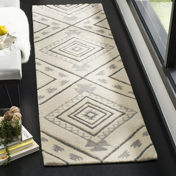 SAFAVIEH Casablanca Crispin Geometric Shag Runner Rug, Ivory/Grey, 2'3" x 8'
