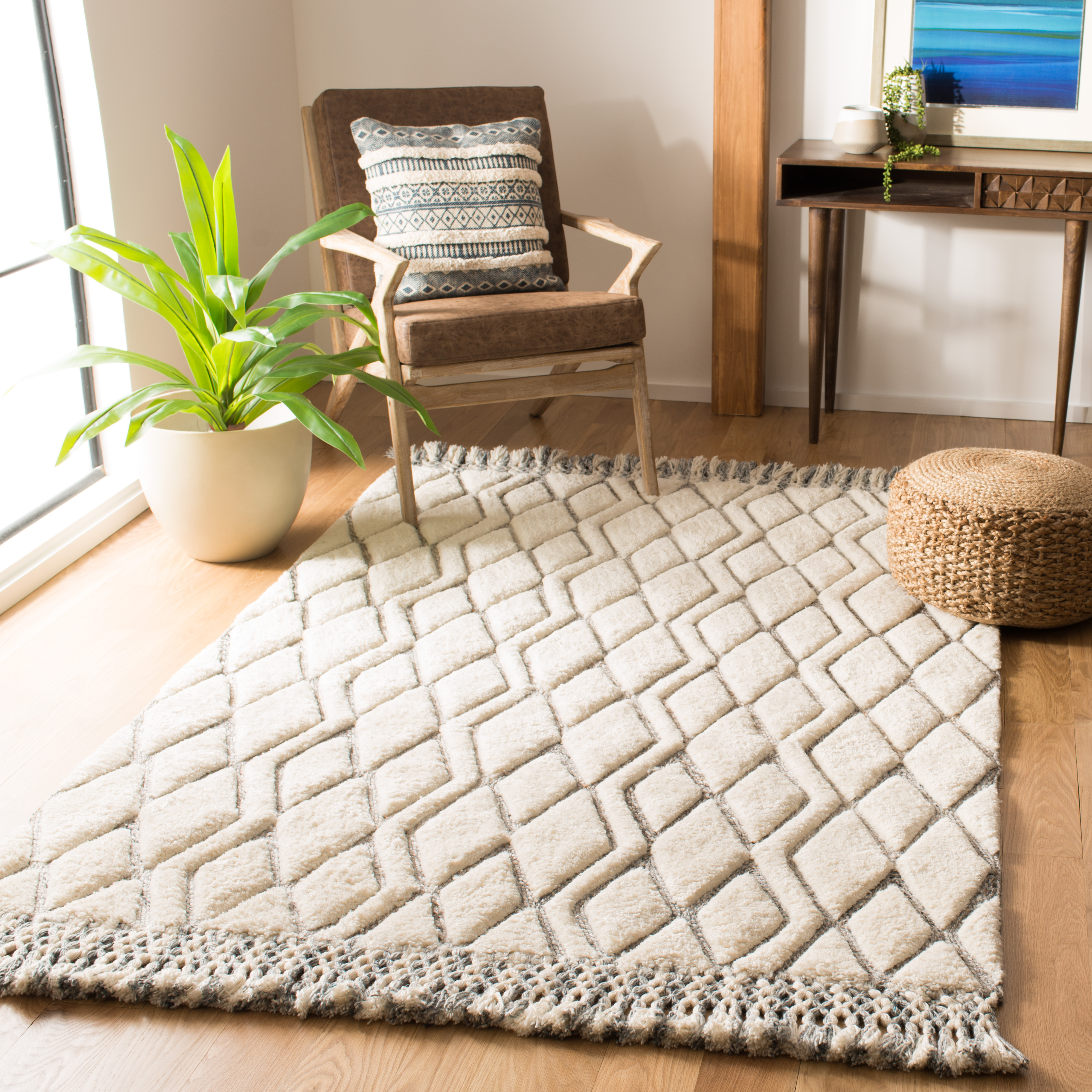 Ivory Elegance 8' x 10' Hand-Tufted Wool & Viscose Shag Area Rug