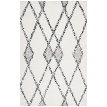 SAFAVIEH Casablanca Everitt Diamond Area Rug, Ivory/Black, 8' x 10'