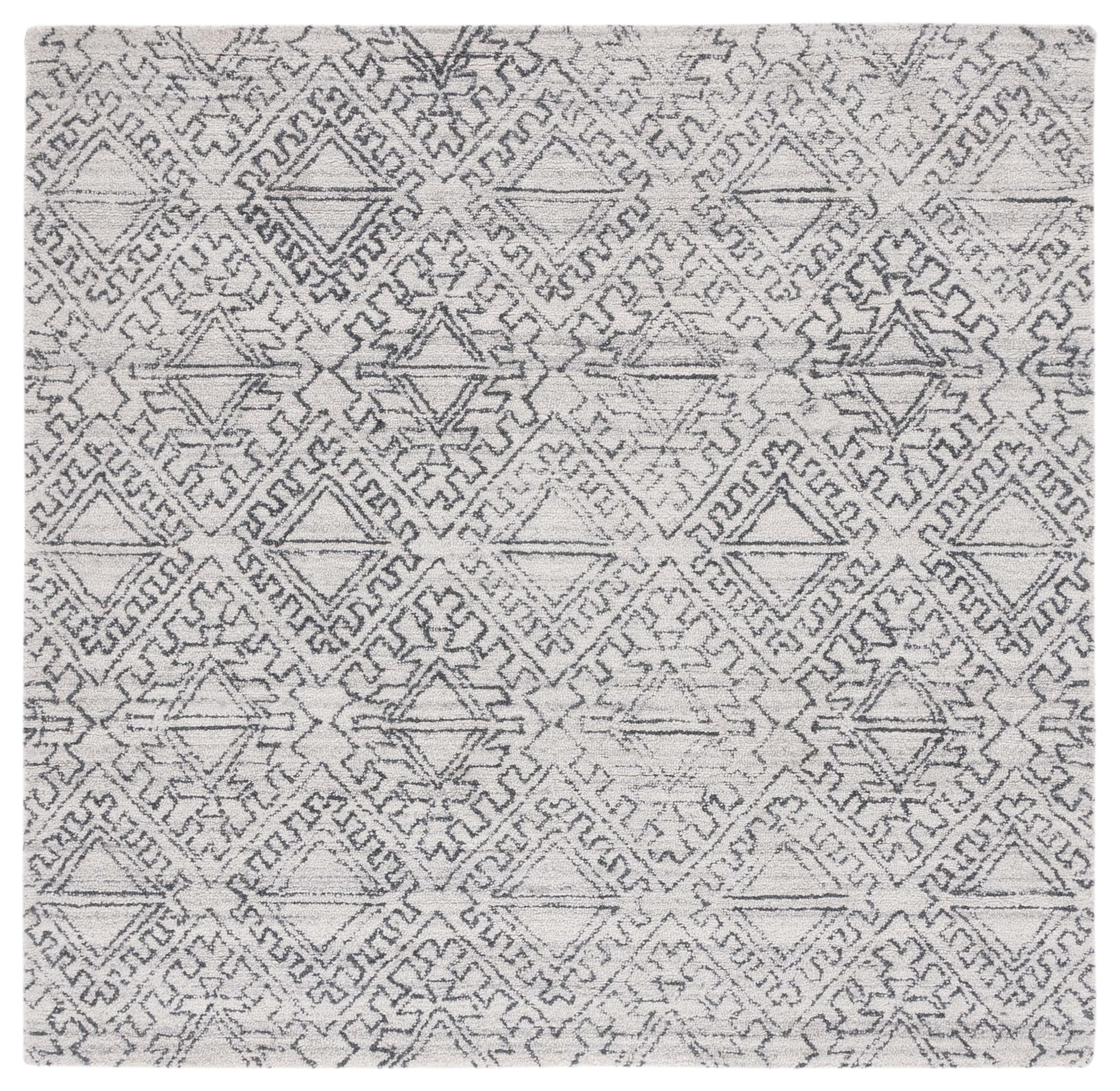 SAFAVIEH Casablanca Finnian Diamond Area Rug, Ivory/Black, 6' x 6' Square