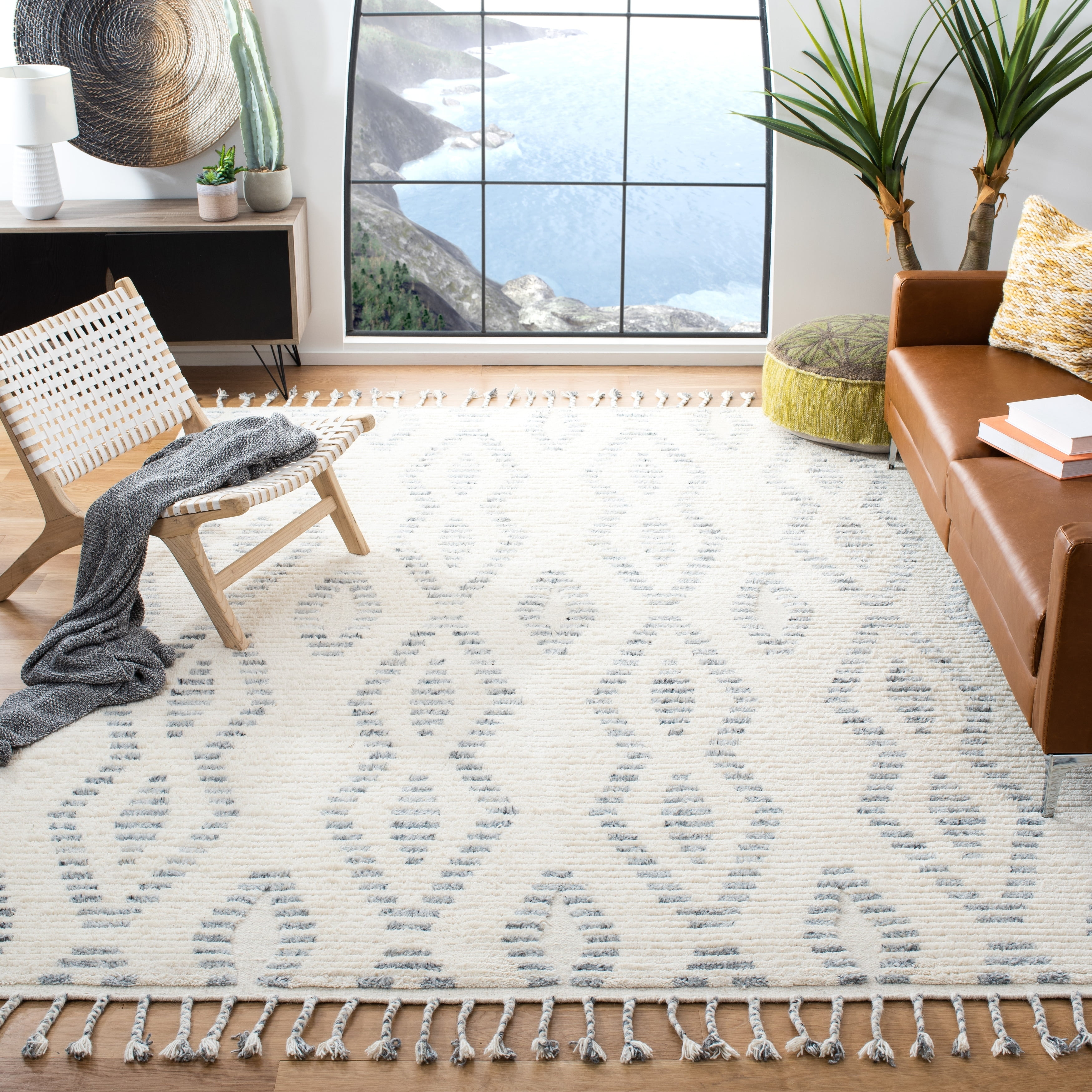 Ivory and Grey Hand-Knotted Wool Geometric Area Rug 8' x 10'