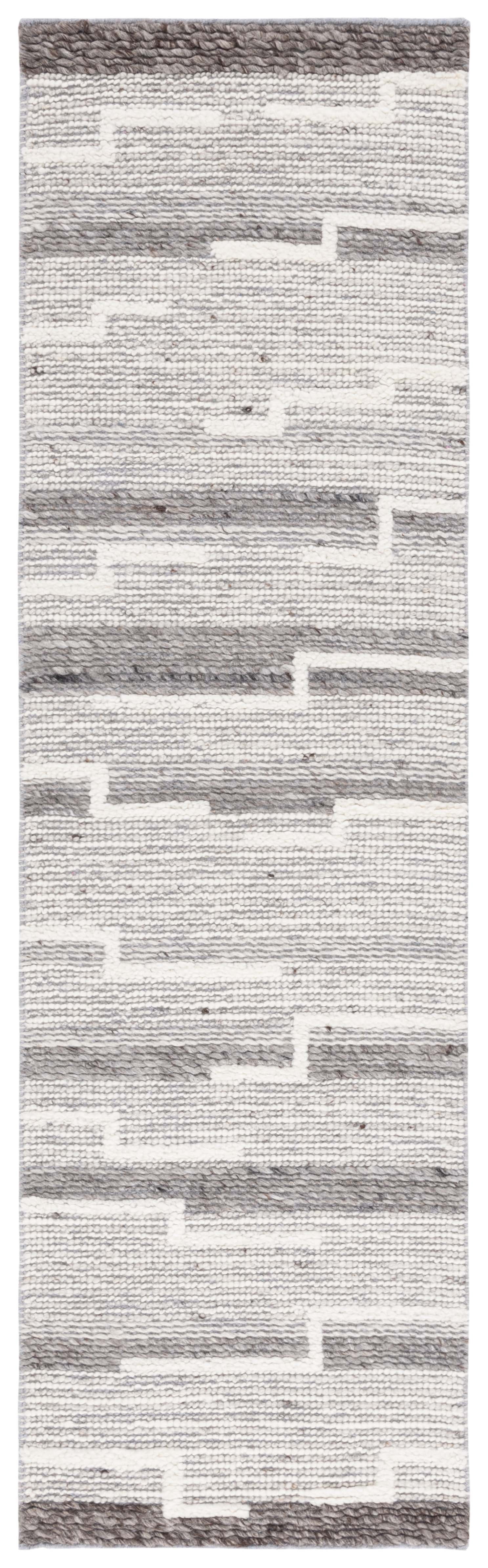 SAFAVIEH Casablanca Jermaine Geometric Runner Rug, Ivory/Grey, 2'3" x 8'