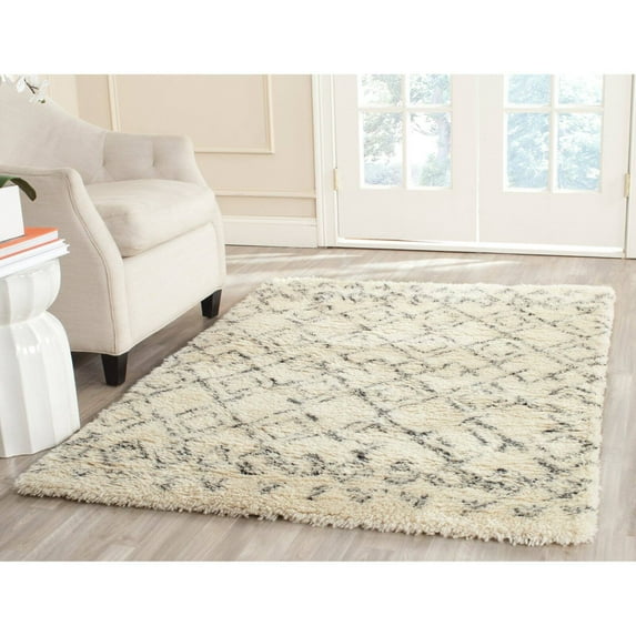 SAFAVIEH Casablanca Ryder Southwestern Shag Area Rug, Ivory/Grey, 6' x 9'