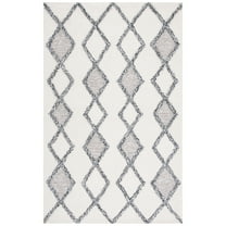 SAFAVIEH Casablanca Yadira Diamond Area Rug, Ivory/Black, 8' x 10'