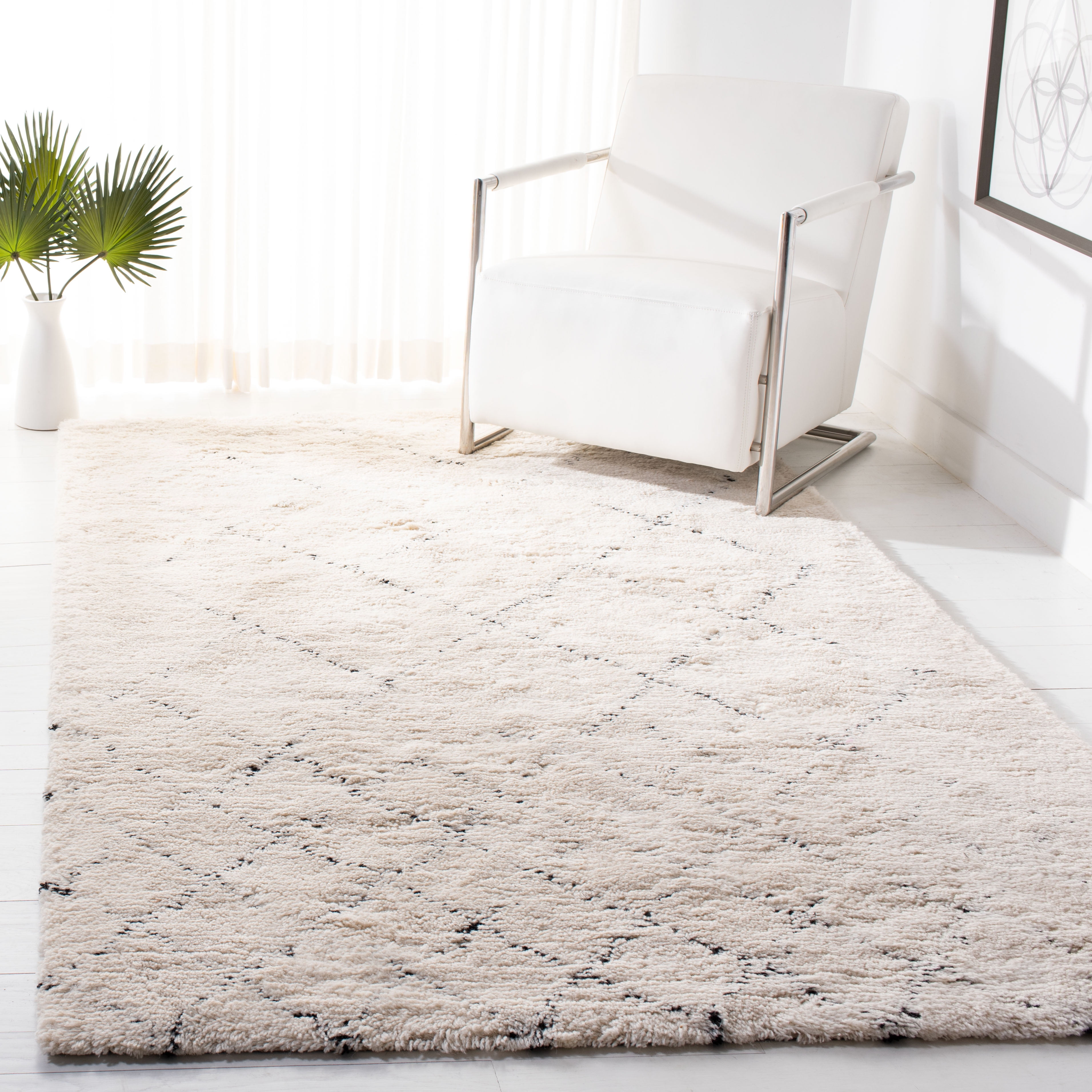 Ivory Elegance Hand-Tufted Wool Shag Area Rug - 4' x 6'