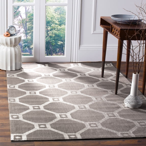 SAFAVIEH Cedar Brook Carrissa Geometric Area Rug, Gray/Silver, 4' x 6'