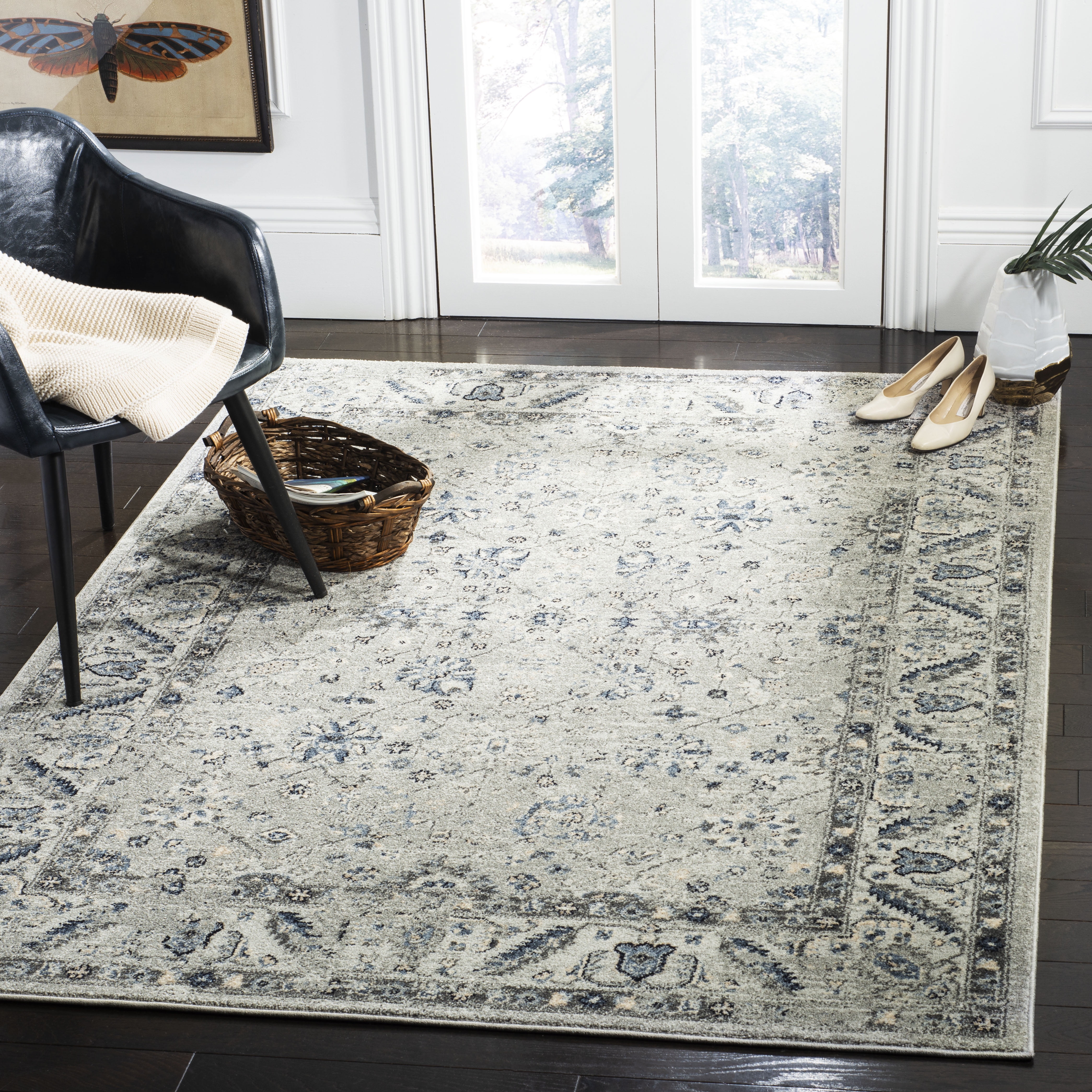 Charleston Dual-Tone Hand-Knotted 4' x 6' Synthetic Area Rug