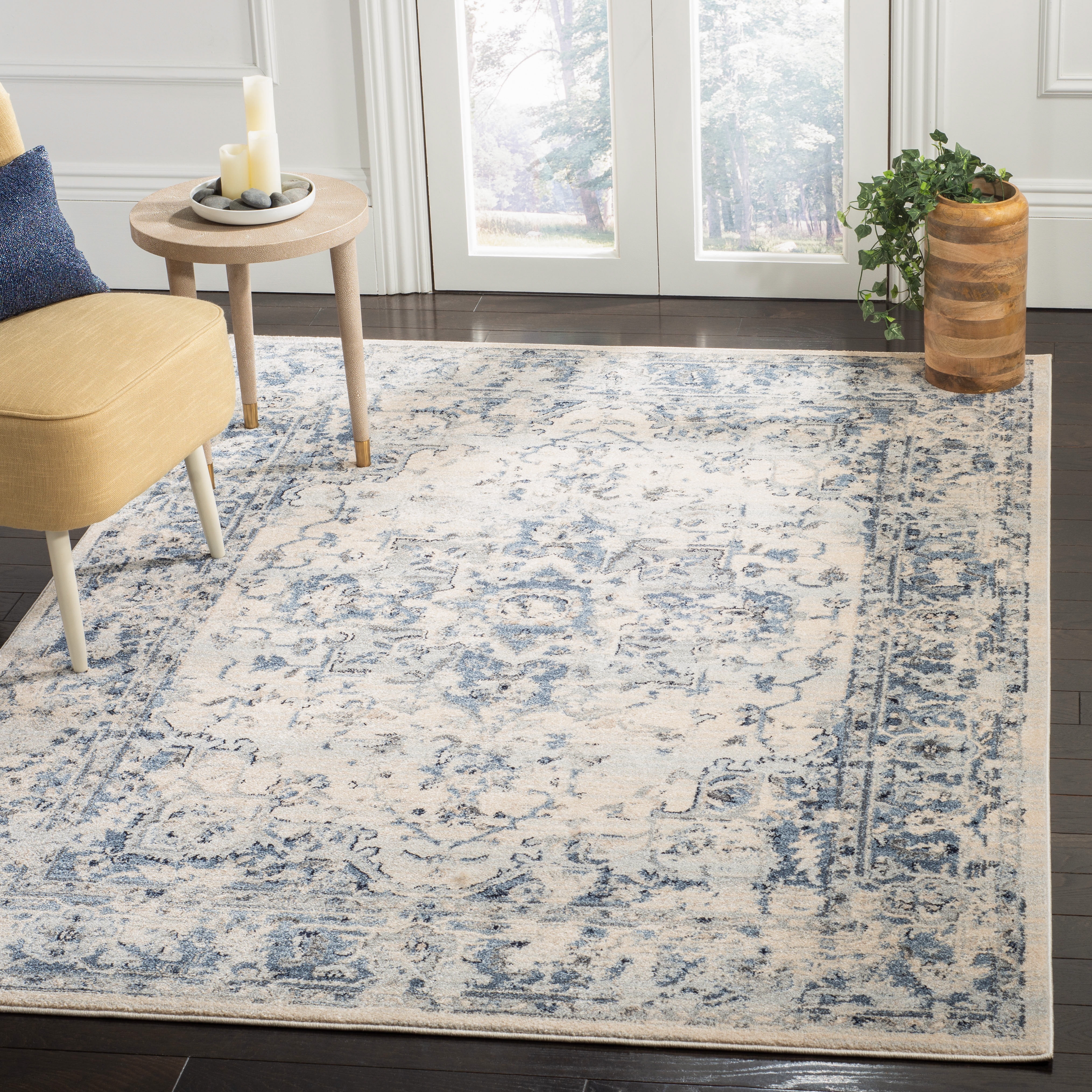 SAFAVIEH Charleston Zharko Floral Area Rug, Ivory/Navy, 12' x 12' Square