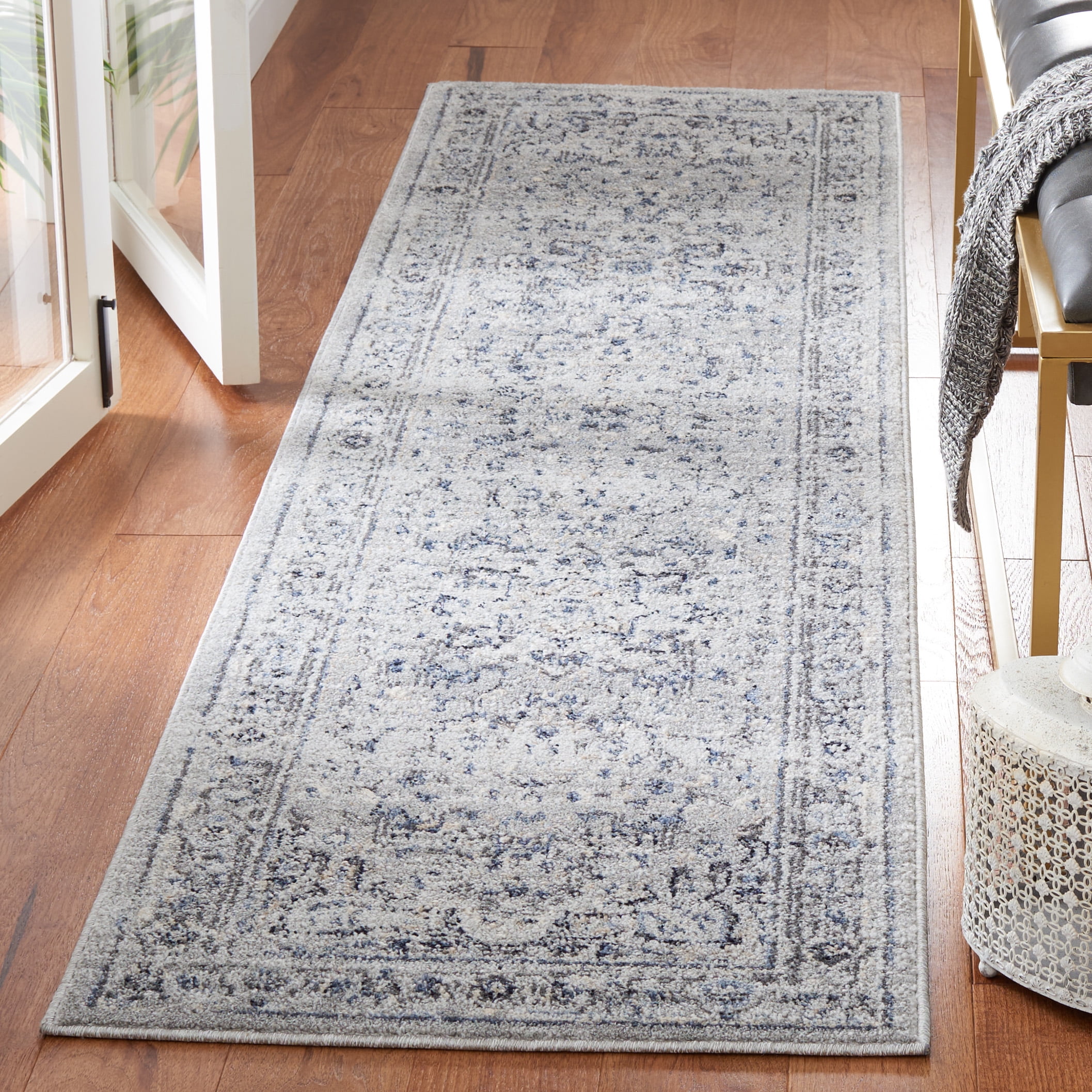 SAFAVIEH Charleston Zharko Floral Runner Rug, Gray/Dark Gray, 2' x 8'