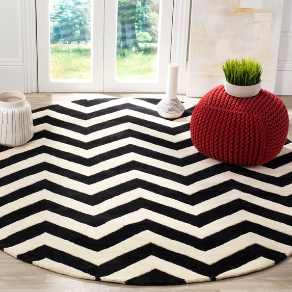 SAFAVIEH Chatham CHT715A Handmade Ivory / Black Rug