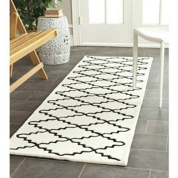 SAFAVIEH Chatham CHT721A Handmade Ivory / Black Rug