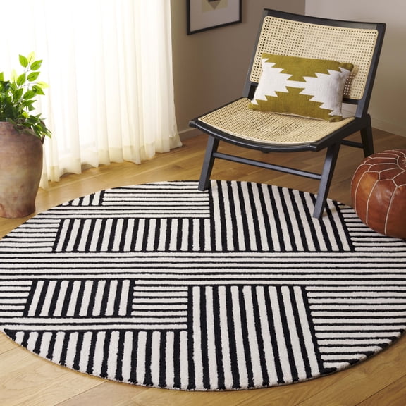 Safavieh Chatham Devereux Geometric Area Rug, Ivory/Black, 6' x 6' Round