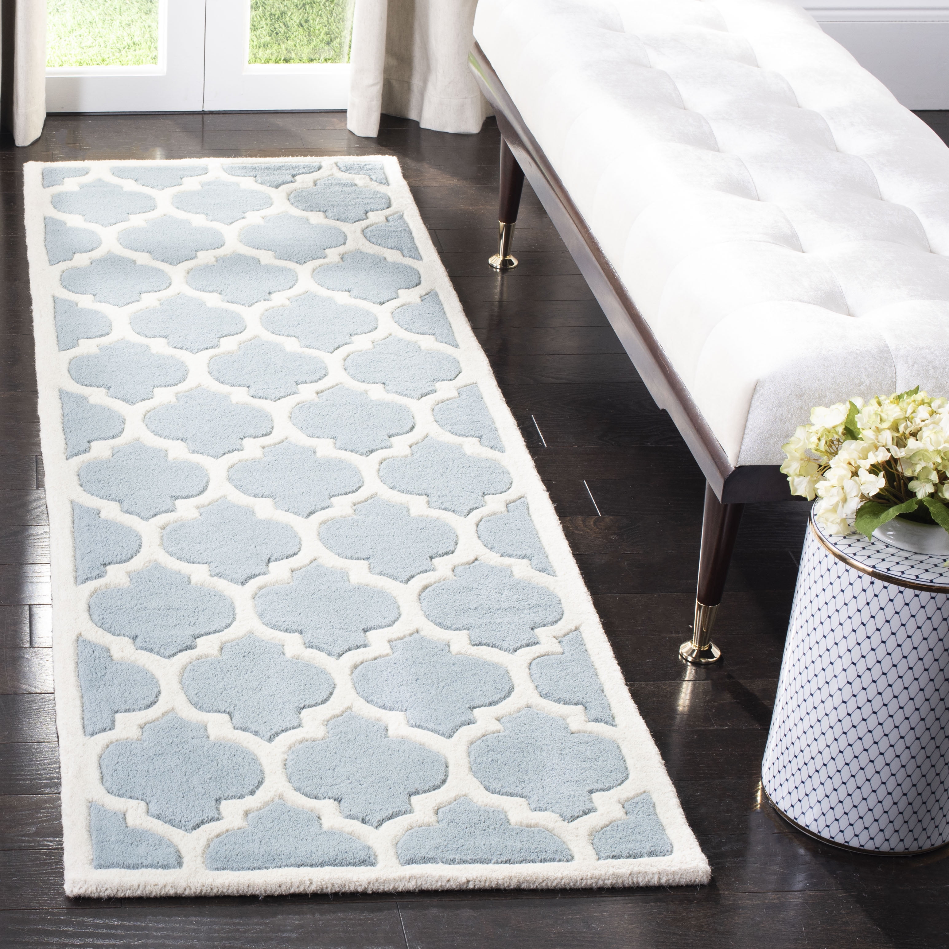 SAFAVIEH Chatham Freddy Geometric Wool Runner Rug, Blue/Ivory, 2'3" x 5'