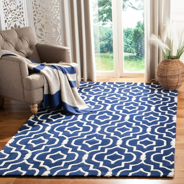 SAFAVIEH Chatham Xanthia Geometric Wool Area Rug, Dark Blue/Ivory, 5' x 8'
