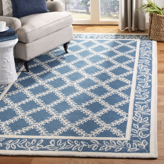 Safavieh Chelsea Alecia Geometric Area Rug, Navy/Creme, 3'9" x 5'9"