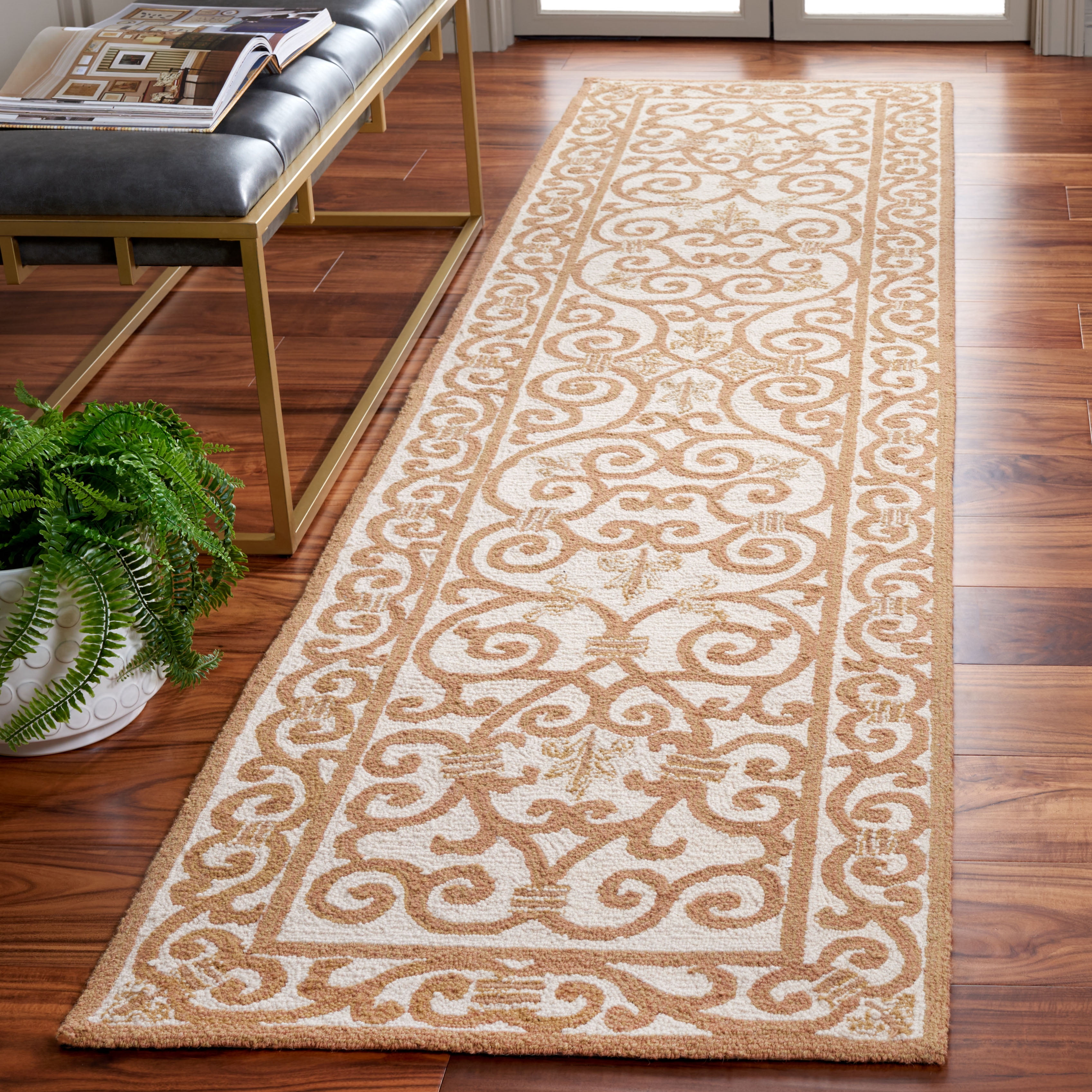 Safavieh Chelsea Aragon Oriental Wool Runner Rug, Ivory/Gold, 2'6" x 12'