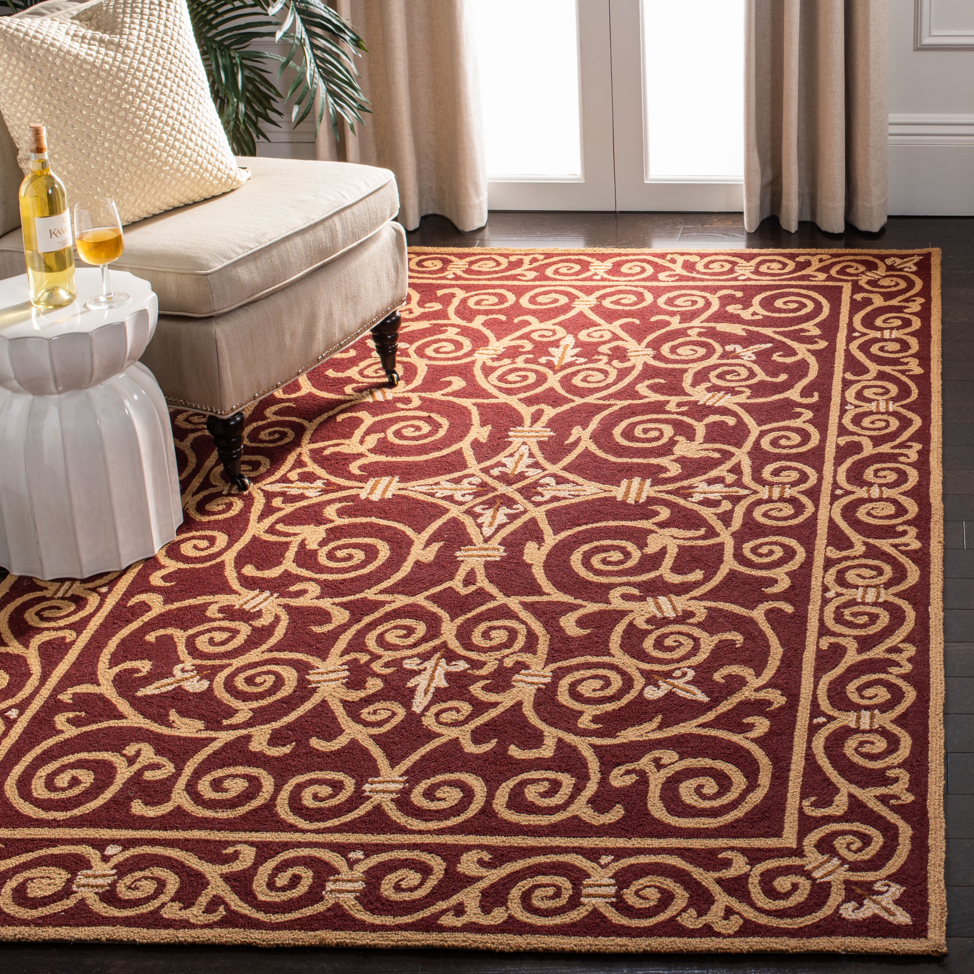 Ivory and Burgundy Hand-Hooked Wool Area Rug, 2'6" x 4'