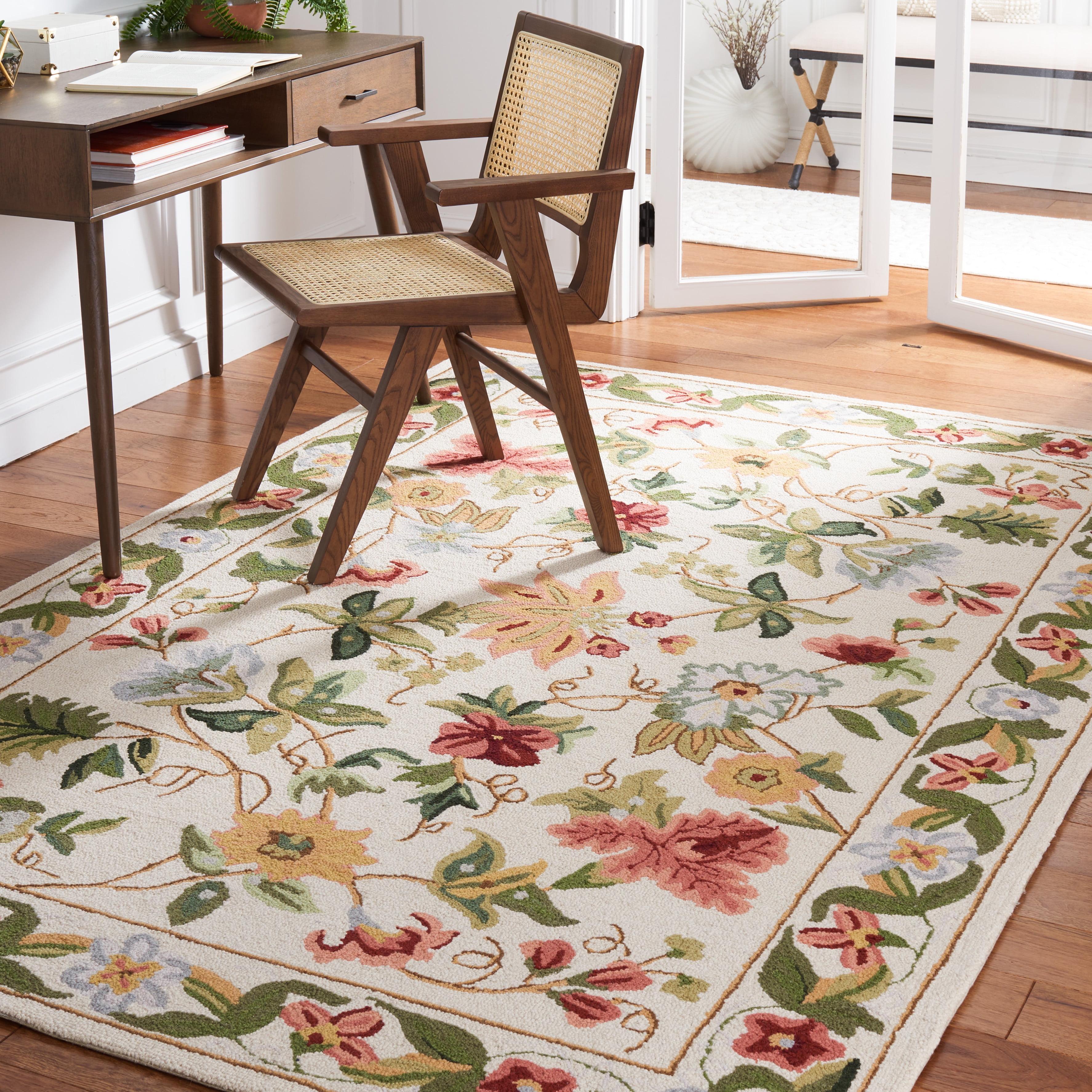 Safavieh Chelsea Gisselle Bordered Wool Area Rug, Ivory, 5' x 5' Square