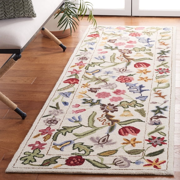 Safavieh Chelsea Mabelle Floral Wool Runner Rug, Ivory/Green, 2'3" x 5'