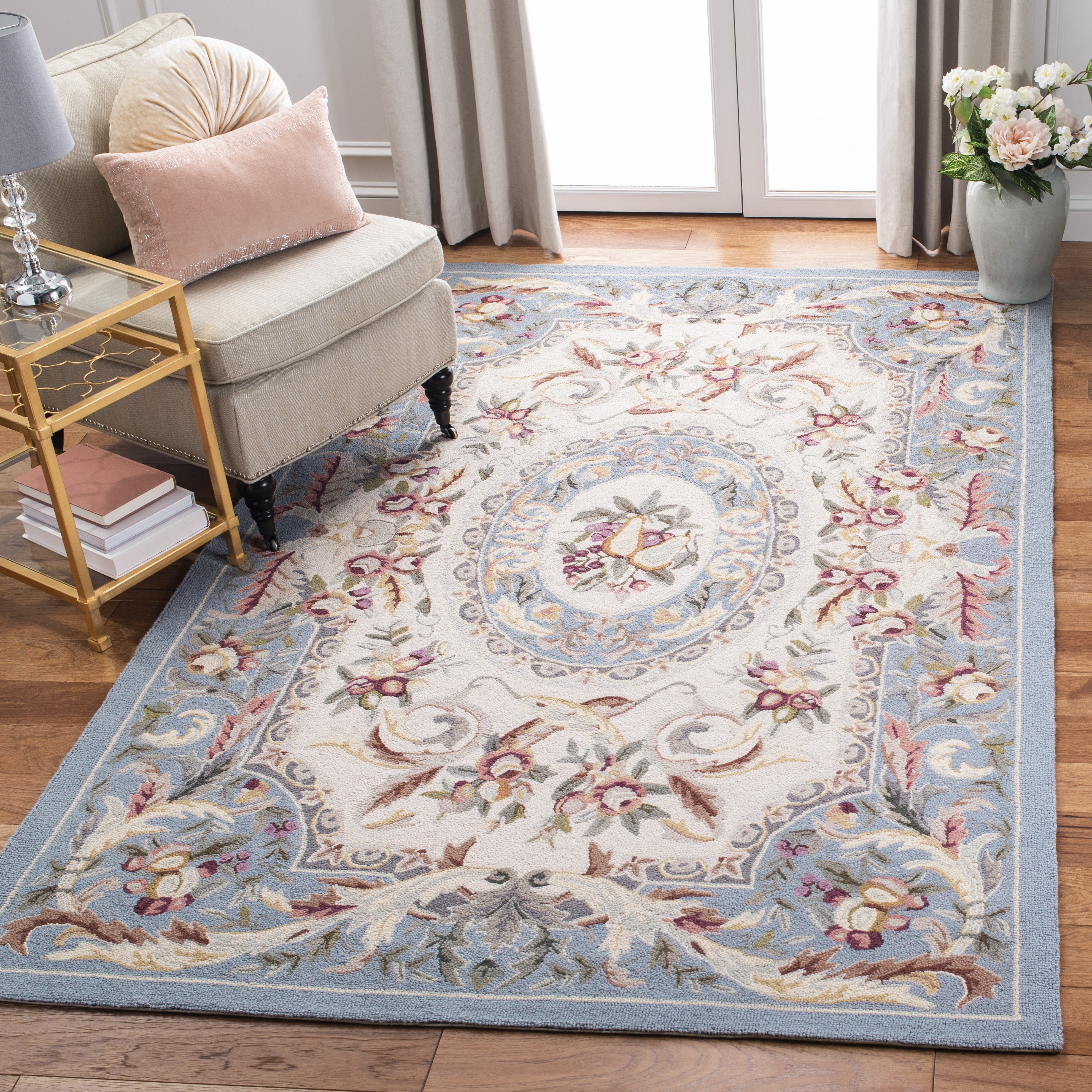 SAFAVIEH Chelsea Samara Floral Wool Area Rug for Living Room and ...