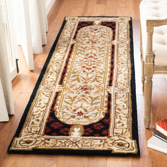 SAFAVIEH Classic Flanagan Oriental Wool Runner Rug, Black, 2'3" x 10'