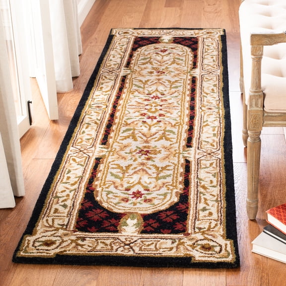 SAFAVIEH Classic Flanagan Oriental Wool Runner Rug, Black, 2'3" x 8'