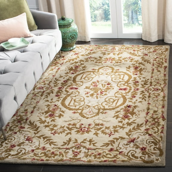 SAFAVIEH Classic Izabelle Floral Wool Area Rug, Assorted, 2' x 3'