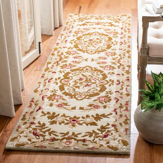 SAFAVIEH Classic Izabelle Floral Wool Runner Rug, Assorted, 2'3" x 10'