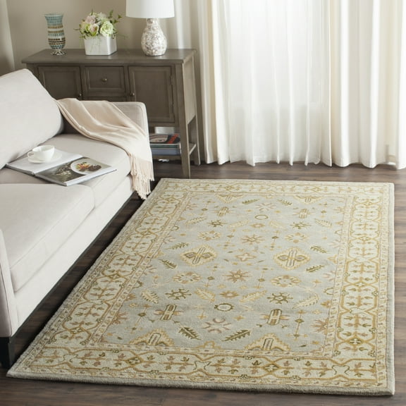 SAFAVIEH Classic Julijana Floral Wool Area Rug, Light Blue/Ivory, 6' x 9'
