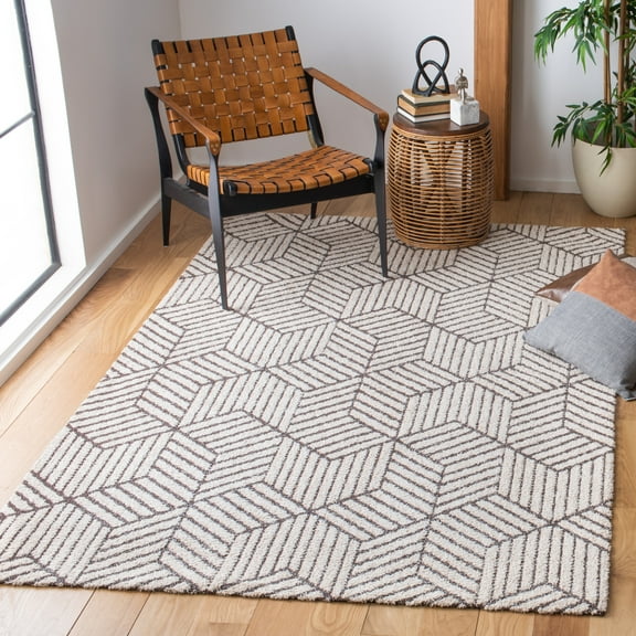 SAFAVIEH Classic Vintage Cayley Geometric Area Rug, Natural/Ivory, 4' x 6'